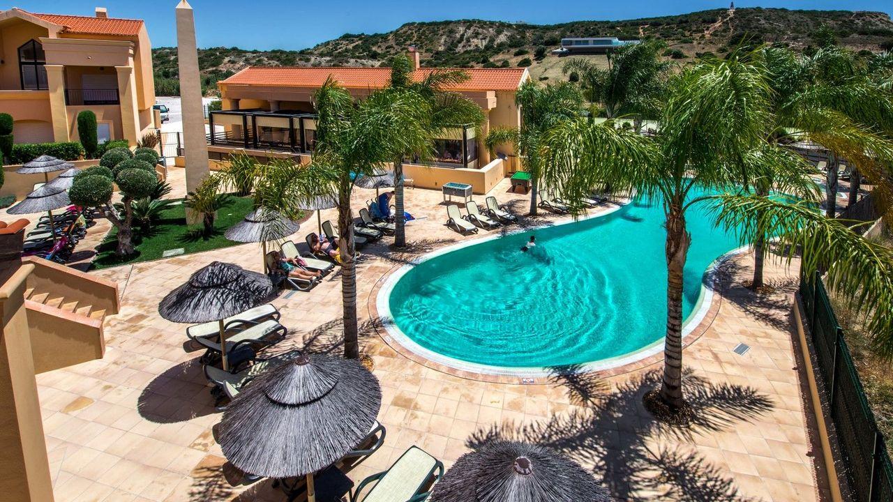 Baia Da Aparthotel Luz
